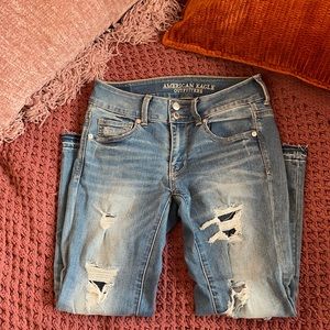 Artist crop American eagle jeans